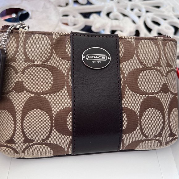 Brand NEW! Brown Monogram COACH Purse Wristlet - Picture 2 of 4